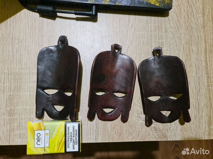 Деревянная маска оберег