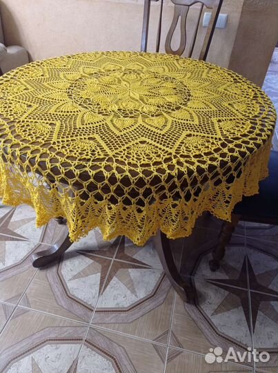 Скатерть круглая вязаная