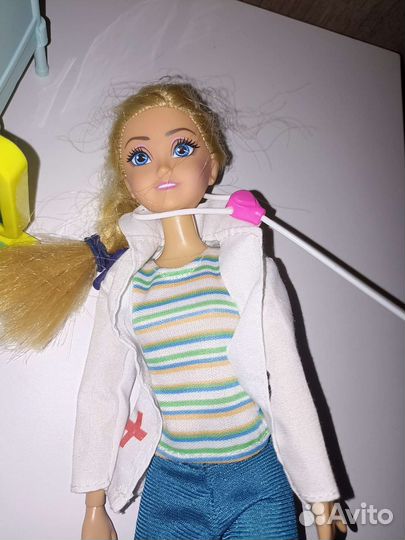 Барби доктор