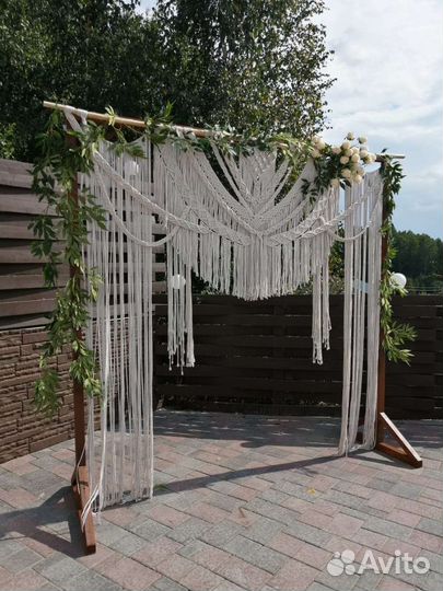 Аренда свадебной арки, фотозона, стойки, декор