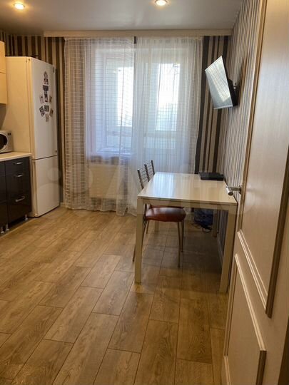 2-к. квартира, 67 м², 4/23 эт.