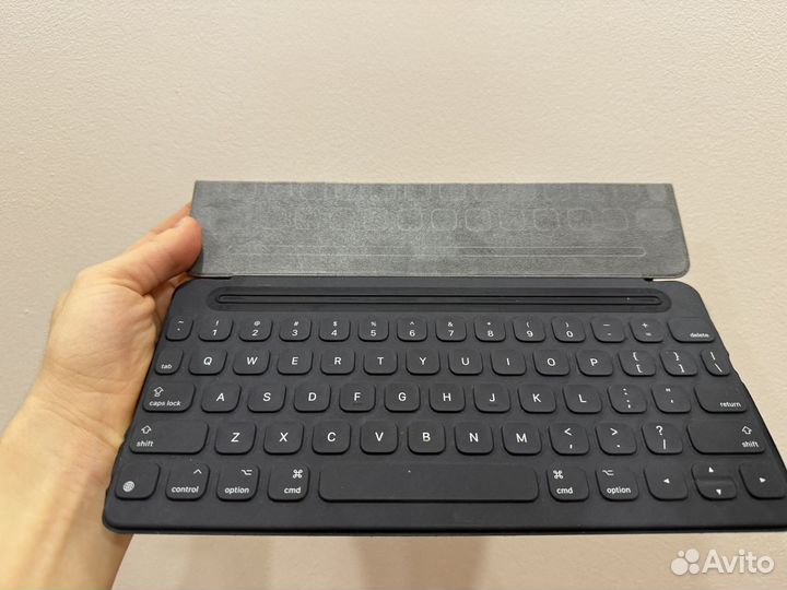 Чехол-клавиатура Apple SMART keyboard 9.7