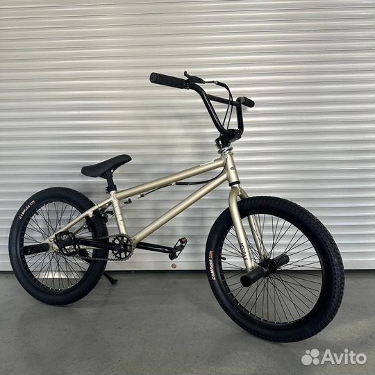 Трюковой велосипед bmx