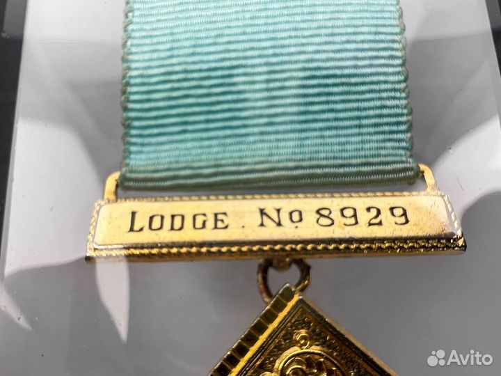 Масонский знак Мастера, Англия, золочение, 1983 г