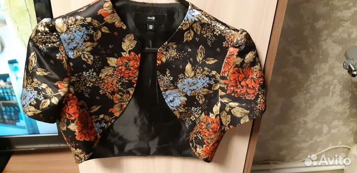 Болеро новое для девушки