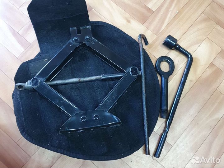 Домкрат Штатный набор Киа