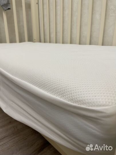 Детская кровать с матрасом