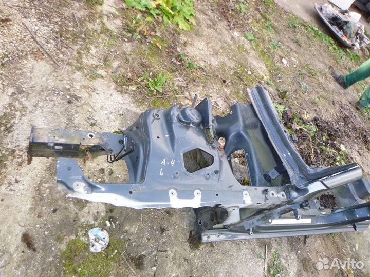 Кузов- Левая Сторона audi A4 B8 2007