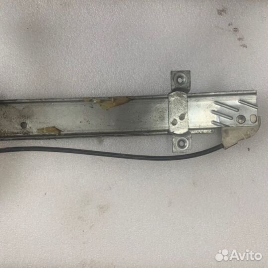 Стеклоподъемник передний левый Suzuki Liana ER 1.6