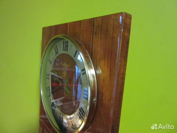 Часы Антарес настенные 1980г
