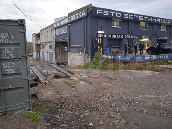 Гараж, > 30 м²