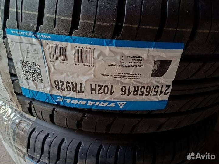 Triangle TR928 215/65 R16 102H