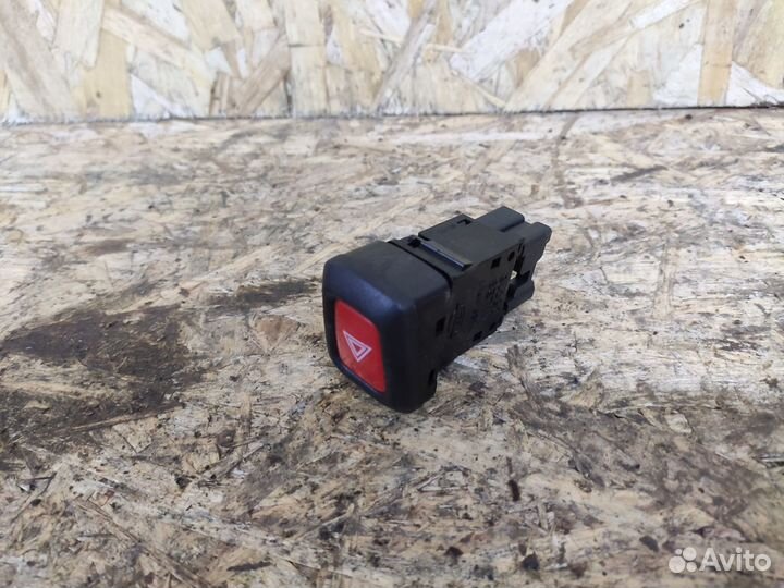 Кнопка аварийки Nissan Almera N16