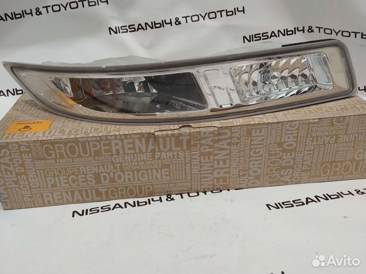 Поворотник новый на Nissan Almera B10