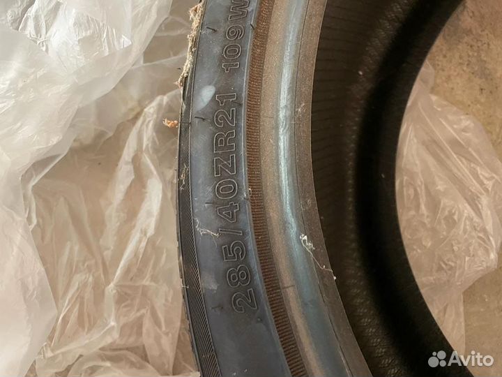Winrun R330 285/40 R21