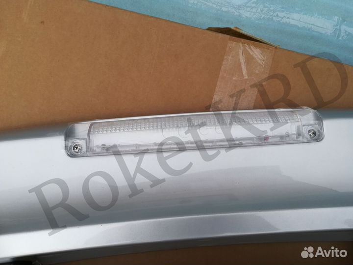 Спойлер land cruiser 100 Серебро