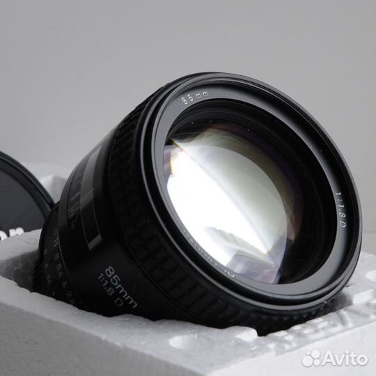 Объектив Nikon Nikkor AF 85 f/ 1.8 D