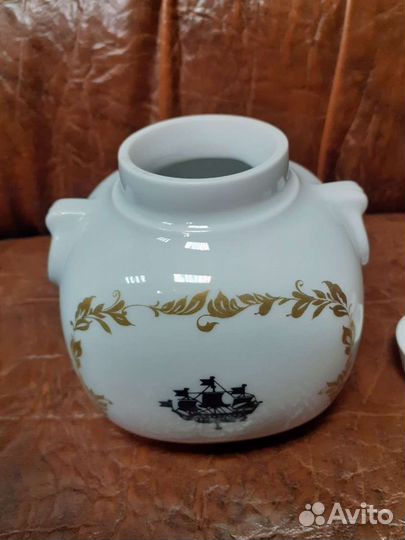 Фарфоровая чайница лфз