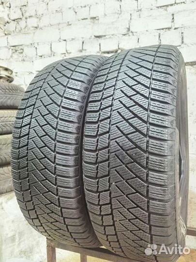 Continental ContiVikingContact 6 215/60 R17 99V