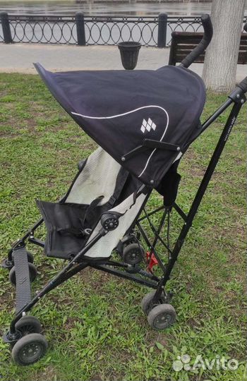 Детская прогулочная коляска трость Maclaren volo