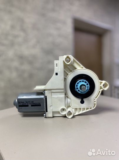 Моторчик стеклоподъемника Ауди А4 Б8 8К