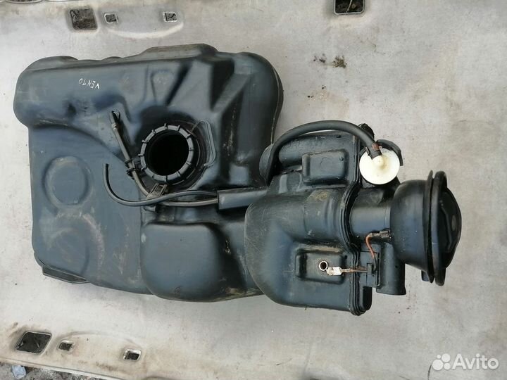 Бак топливный VAG 1H0201085 для VW Golf III/Vento