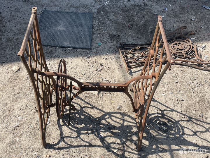 Станина от швейной машинки