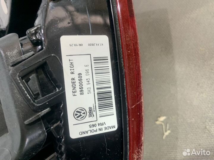 Фонарь задний правый наружный Volkswagen Golf