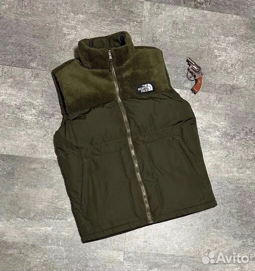 The north face двусторонняя жилетка