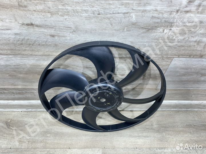 Вентилятор охлаждения двигателя Solaris 2 / Rio 4