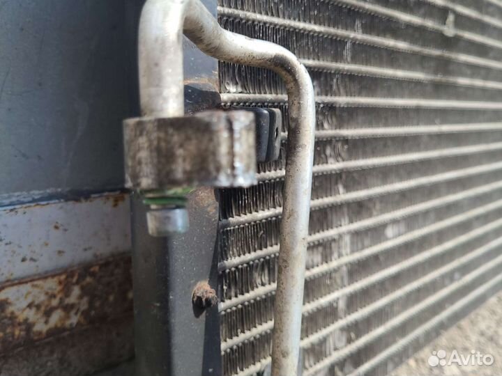 Радиатор кондиционера Nissan Maxima A33