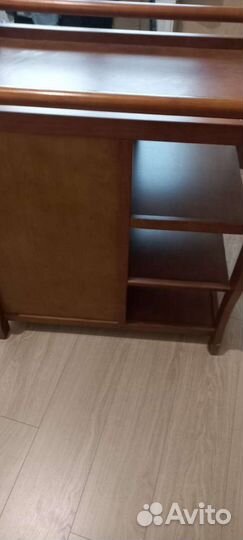 Пеленальный столик