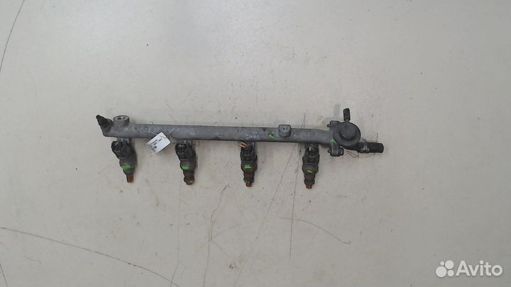 Рампа топливная Ford Probe, 1995