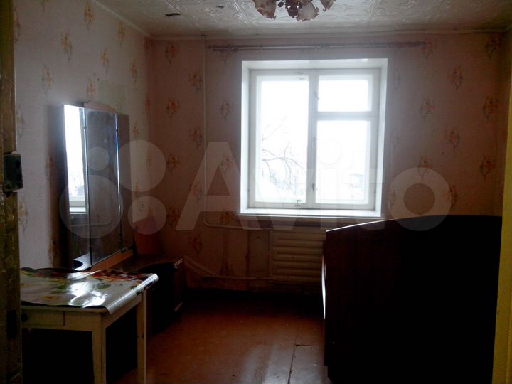 Комната 13 м² в > 9-к., 3/5 эт.