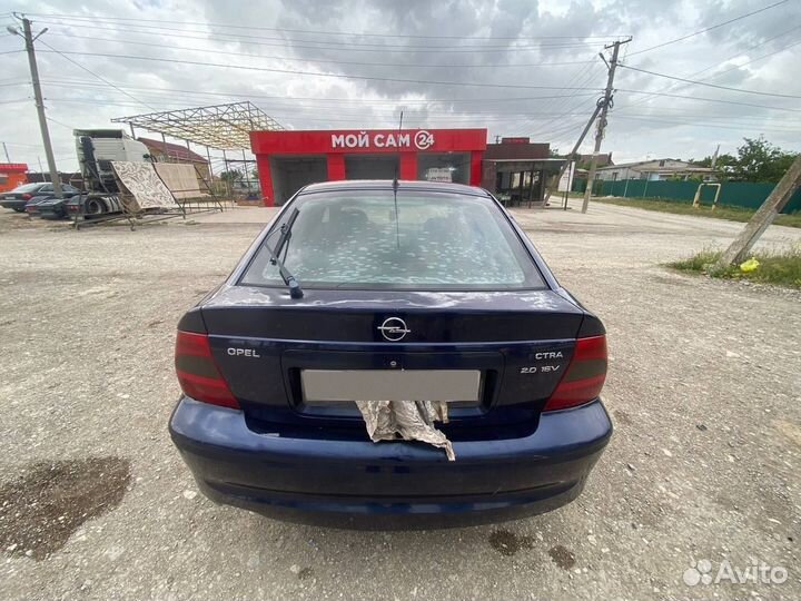 Opel Vectra 2.0 МТ, 1999, 150 000 км