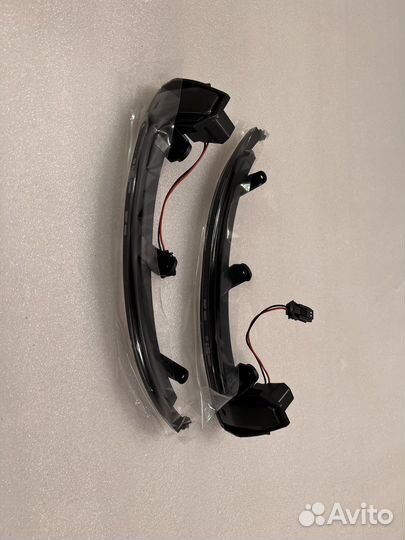 Повторители поворота в зеркала Porsche 958 рест