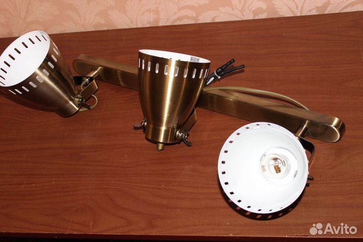 Светильник 3х рожковый новый.Cтаринная медь