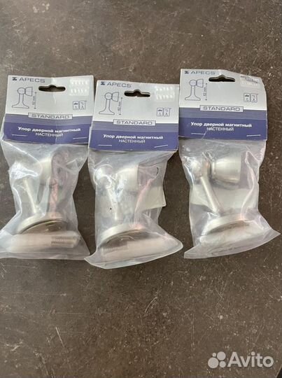 Упор дверной магнитный настенный