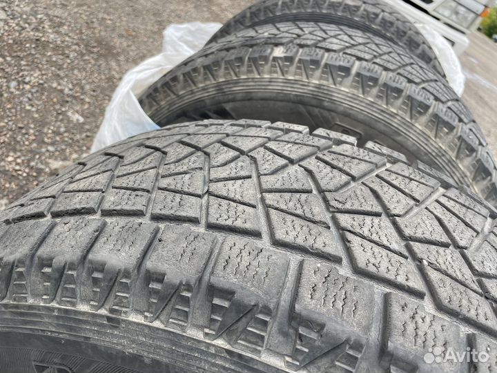 Bridgestone Blizzak DM-Z3 265/65 R17