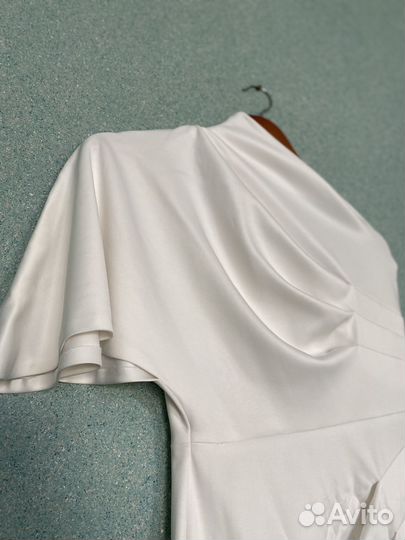 Платье белое