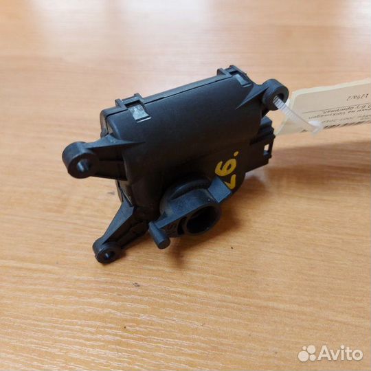 Сервопривод печки Volkswagen Touareg 2003-2010