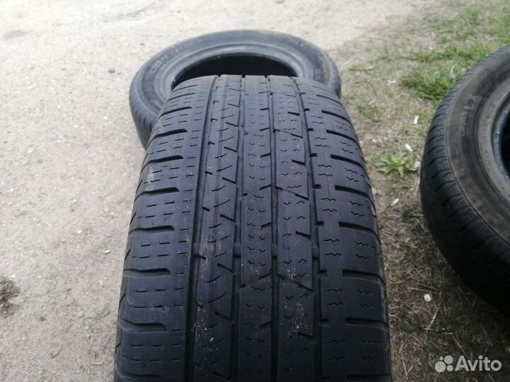 Continental ContiCrossContact LX2 215/65 R16 98