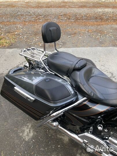 Мотоцикл harley-davidson CVO road glide