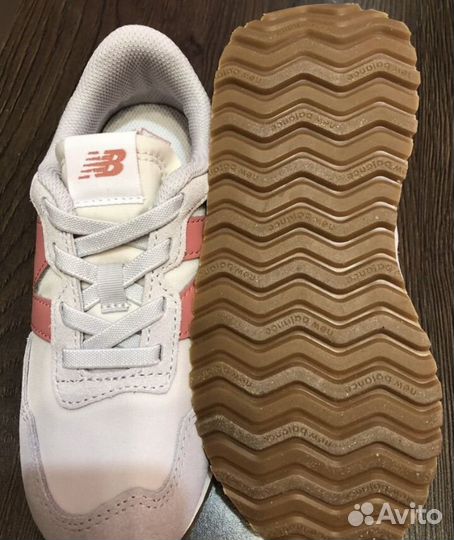 Кроссовки new balance