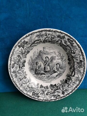 Тарелка старинная 19 век декоративн жнецы грозди