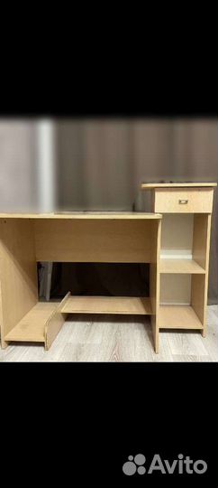 Стол письменный