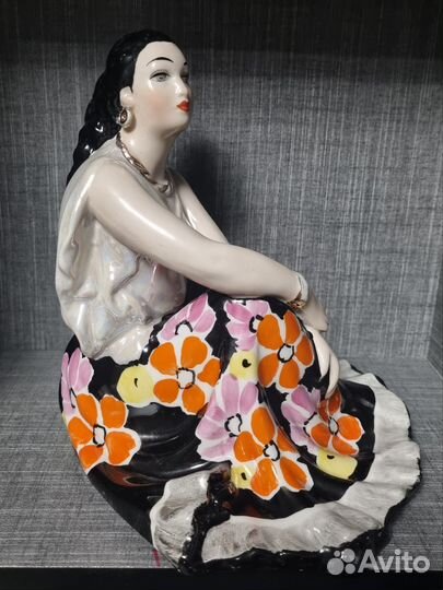 Статуэтка Цыганка Дулёво