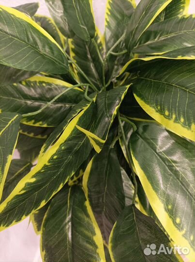 Искуственное дерево