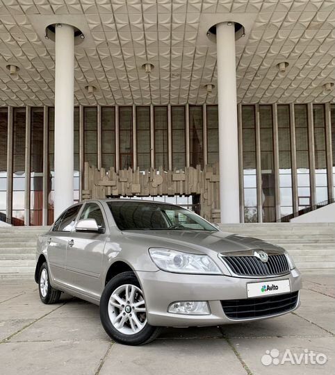Skoda Octavia 1.6 AT, 2009, 137 163 км
