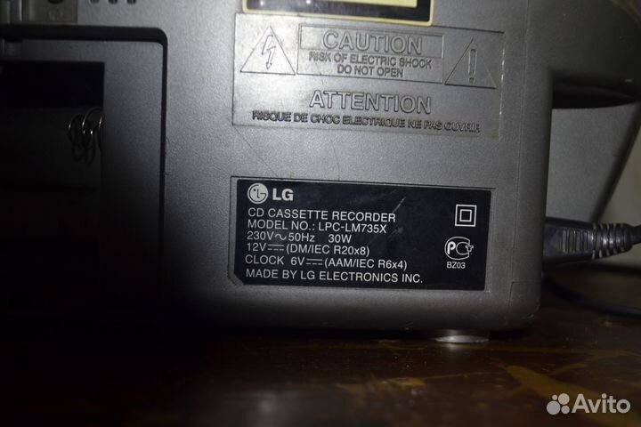 Кассетный магнитофон LG